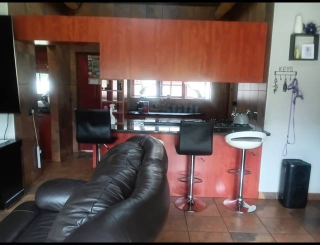 2 BEDROOM HOUSE FOR SALE IN HENLEY ON KLIP